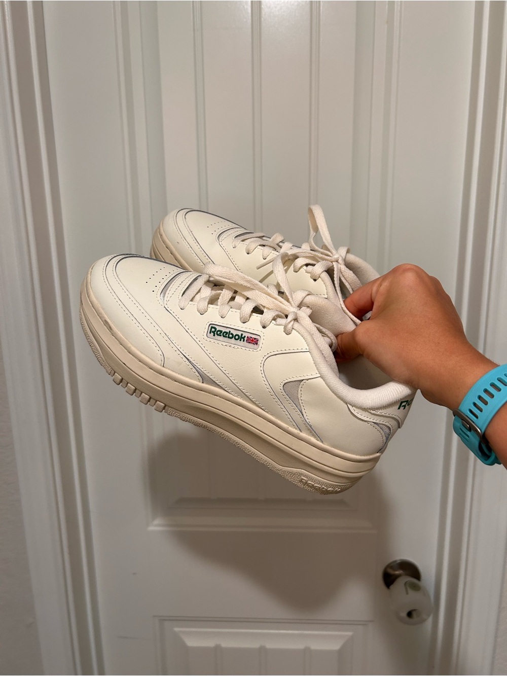 Reebok Cream/Off-White Leather Low-Top Platform Sneakers